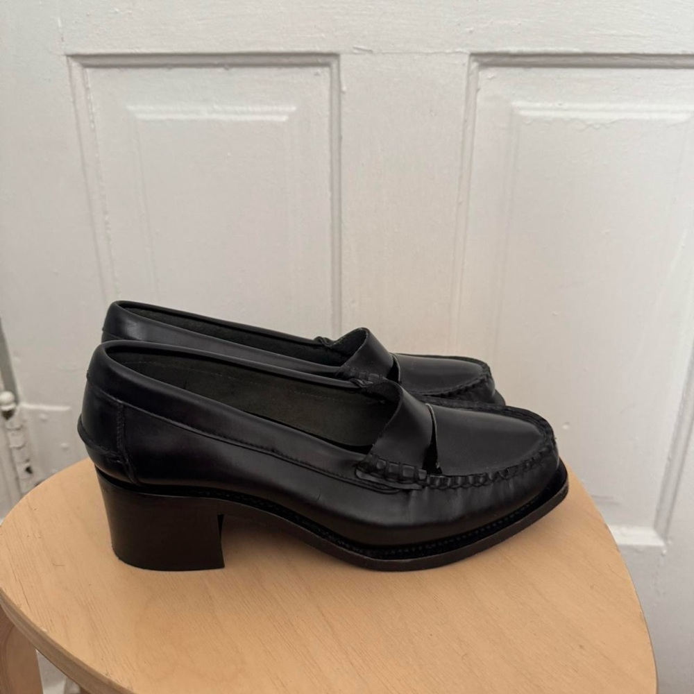 Hereu Black Square Toe Cutout Heeled Loafers - Picture 3 of 8